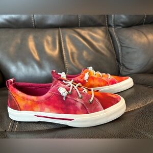 NEW IN BOX 9M Sperry Tiedye Pink sneakers